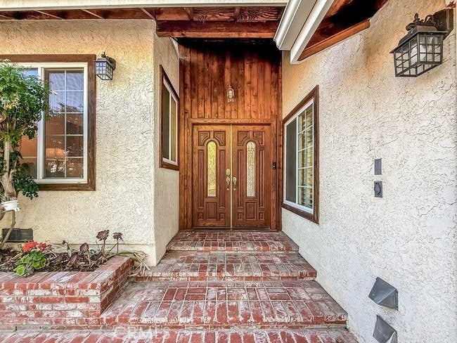 28348 Laura La Plante Drive