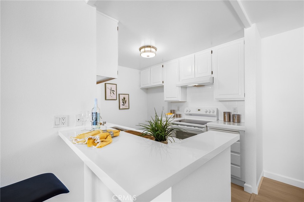 222 S Central Avenue 203