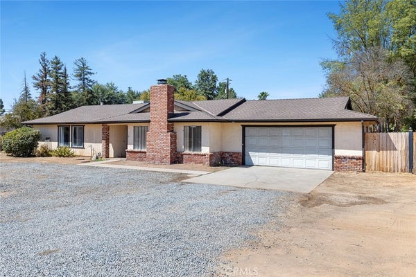 11914 CHARLTON RD, MADERA, CA 93636 - Image 77b9aa2f4e22b3de7202c40aba702f00/1231537573