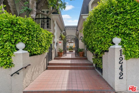 Photo of 1242 Berkeley Street #13, Santa Monica, CA 90404 (MLS # 26986507)