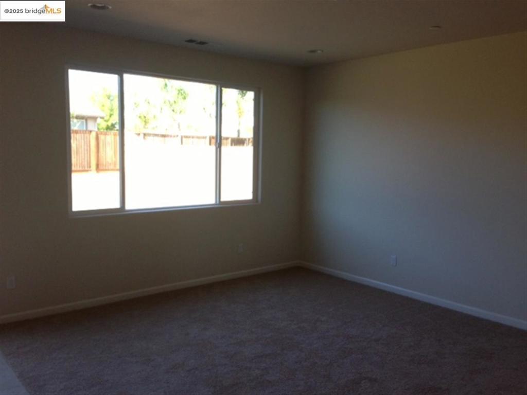 OAKLEY - Residential Lease