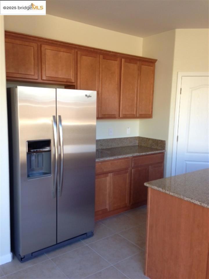 OAKLEY - Residential Lease