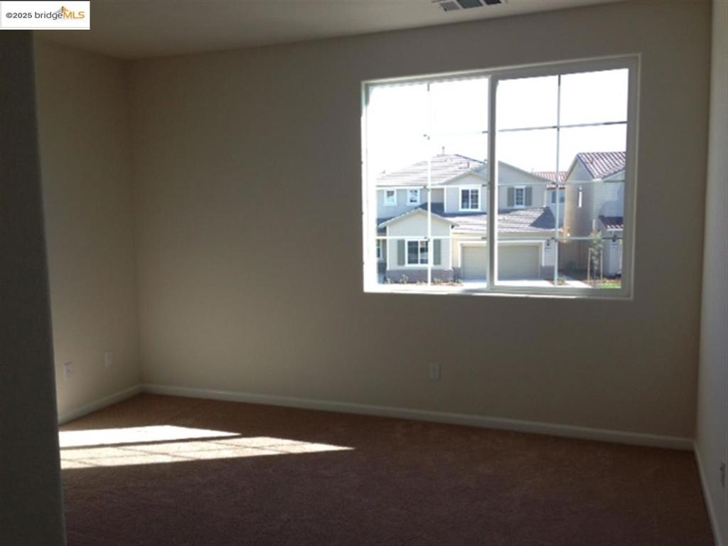 OAKLEY - Residential Lease