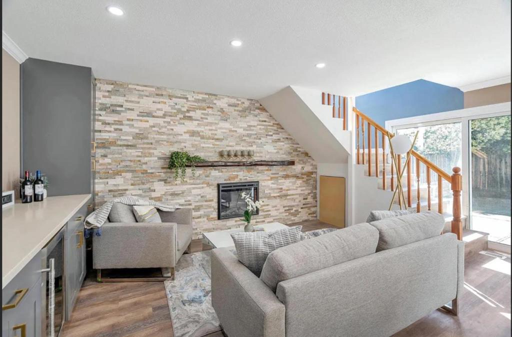 2901 Glen Heather Drive