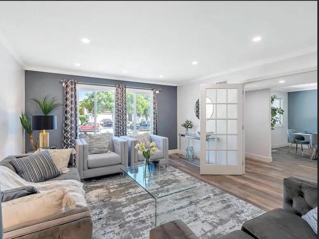 2901 Glen Heather Drive