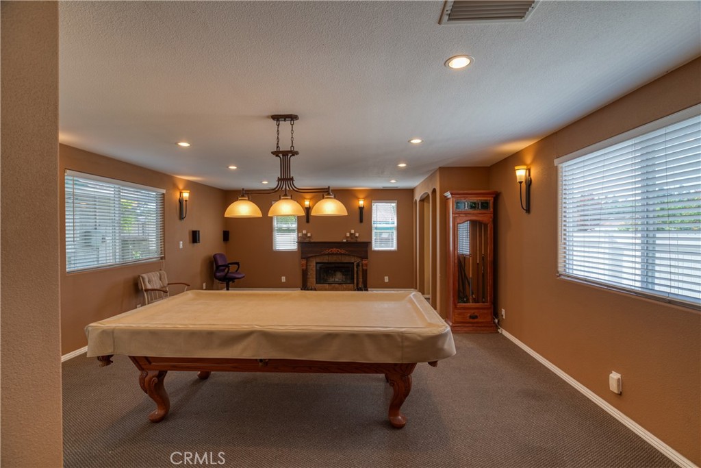 10049 Langdon
