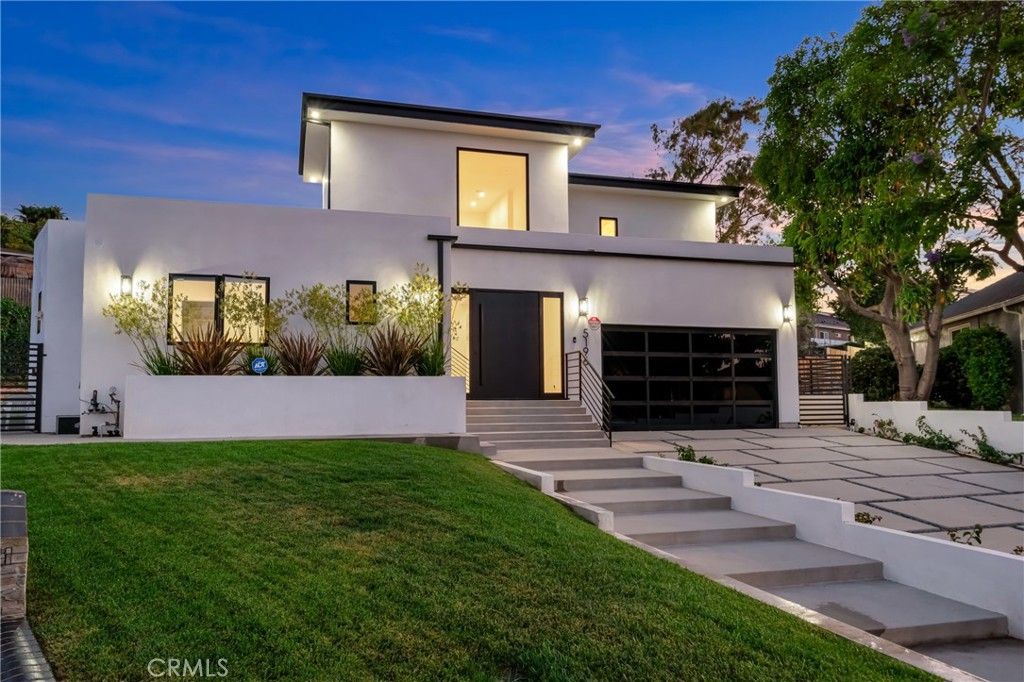 Photo of 5196 Orange Place, Los Angeles, CA 90008 (MLS # SB25163929)