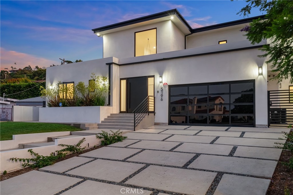 5196 Orange Place