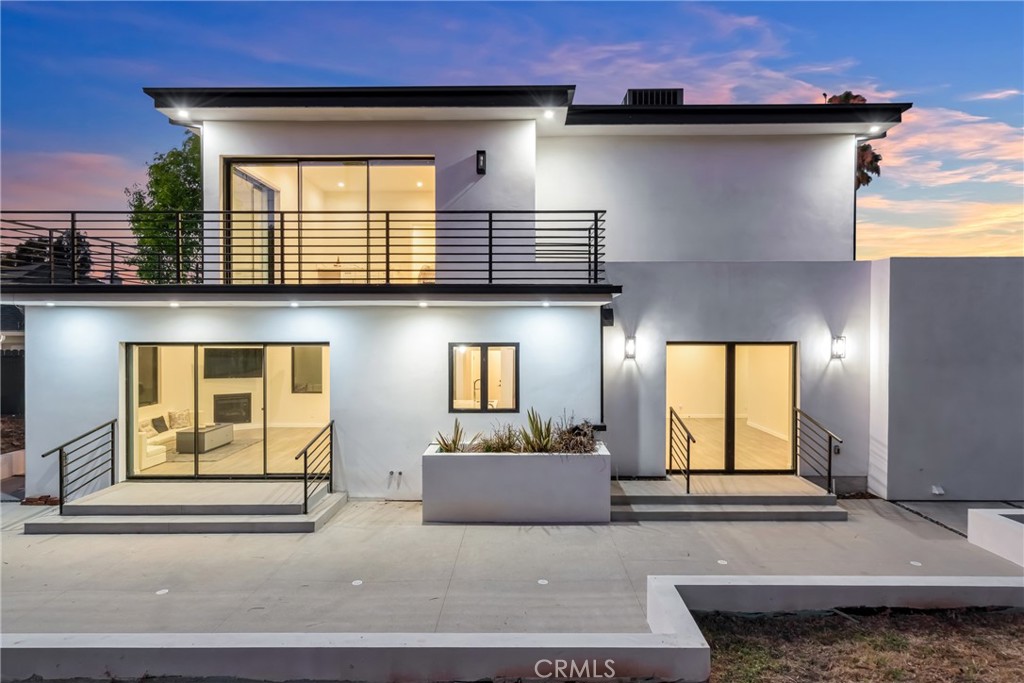 5196 Orange Place