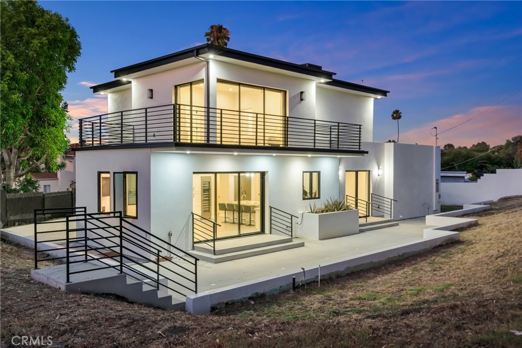 5196 Orange Place