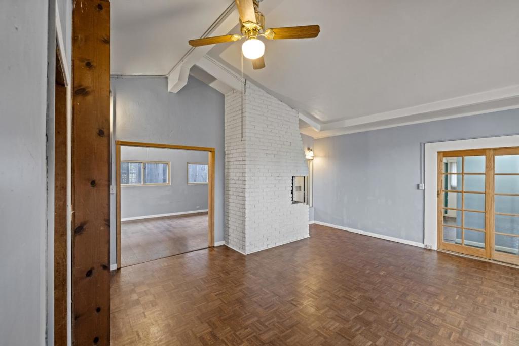 1605 Broadway Avenue