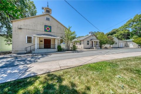 Photo of 12487 The Plaza Plz, Clearlake Oaks, CA 95423 (MLS # LC26111834)