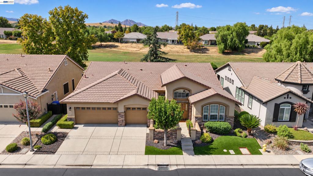 1117 Burghley Ln