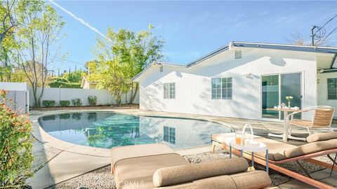 Tiny photo for 24306 Gilmore Street, West Hills, CA 91307 (MLS # SR26039399)