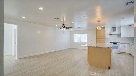 Tiny photo for 24306 Gilmore Street, West Hills, CA 91307 (MLS # SR26039399)