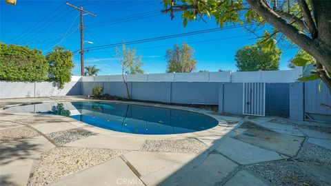 Tiny photo for 24306 Gilmore Street, West Hills, CA 91307 (MLS # SR26039399)