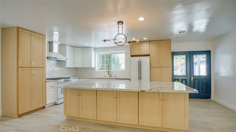 Tiny photo for 24306 Gilmore Street, West Hills, CA 91307 (MLS # SR26039399)