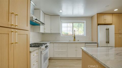 Tiny photo for 24306 Gilmore Street, West Hills, CA 91307 (MLS # SR26039399)