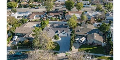 Tiny photo for 24306 Gilmore Street, West Hills, CA 91307 (MLS # SR26039399)