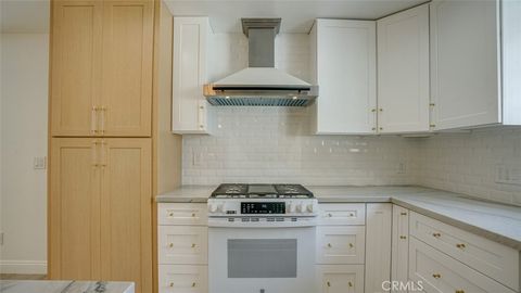 Tiny photo for 24306 Gilmore Street, West Hills, CA 91307 (MLS # SR26039399)