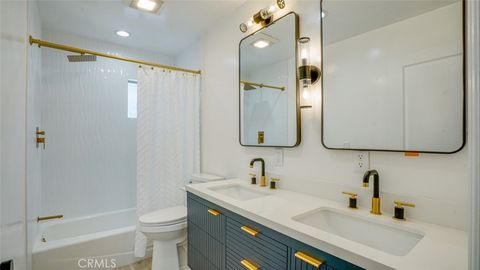 Tiny photo for 24306 Gilmore Street, West Hills, CA 91307 (MLS # SR26039399)