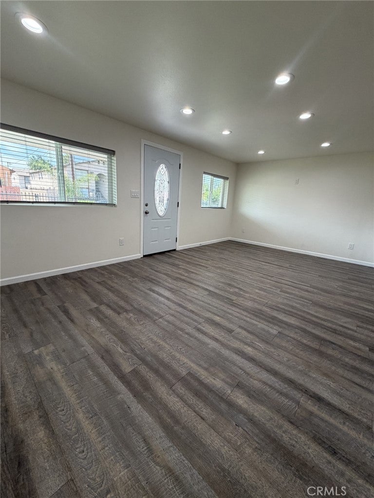 5875 5877 Challen Avenue