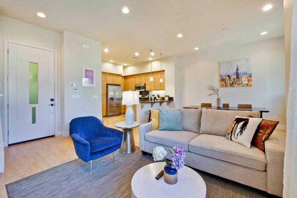 Welcome to the this hidden gem boasting timeless elegance and modern comfort. Nestled on Klamath Ln, this townhome is a testament to efficient and elegant living. Built in 2009, it combines the best of modern design with high-end finishes, ensuring both style and durability. Location Prime Location! Conveniently located in Palo Verde community, offering a wealth of outdoor activities. You can easily access Mitchell Park and Greer Park for morning workouts, picnics, and outdoor recreation. Additionally, you're just steps away from Stanford Shopping Center and California Avenue, where you'll find a variety of high-end shopping, boutiques, dining options, and coffee shops. Art enthusiasts can explore the Palo Alto Art Center, while the community center hosts cultural and recreational activities not to be missed. This community immerses you in a vibrant and convenient lifestyle, catering to your entertainment and leisure needs.