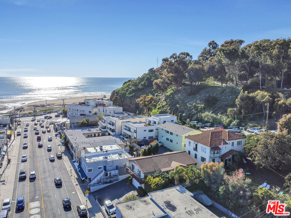 153 W Channel Road