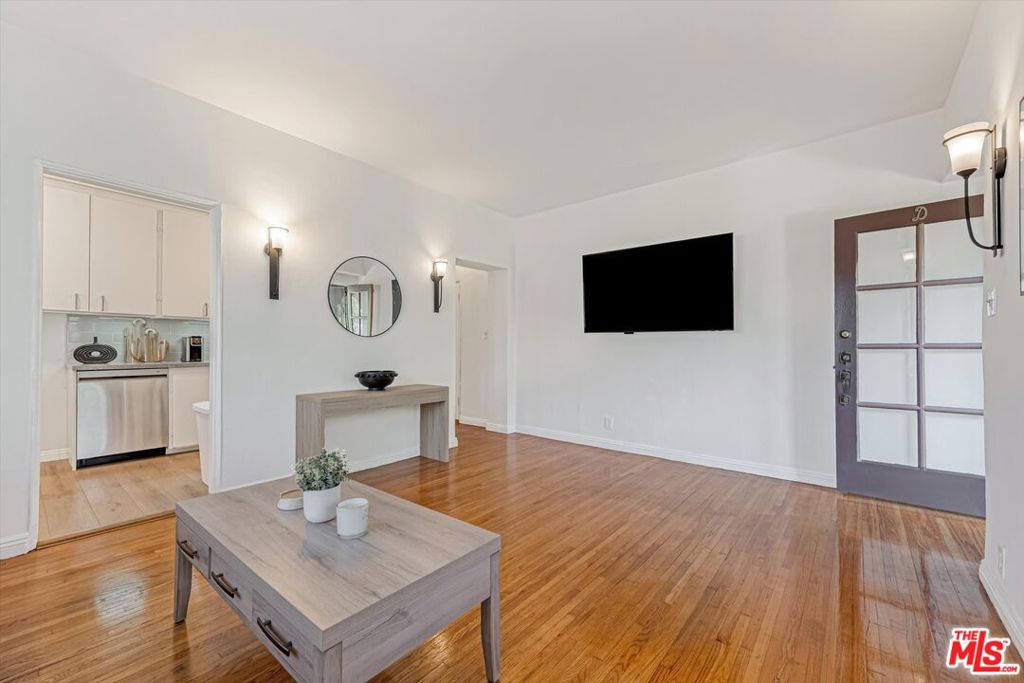 153 W Channel Road