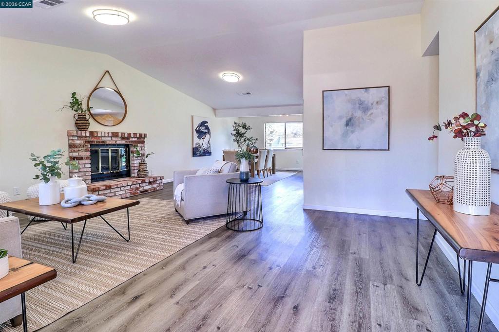 4323 Arleda Ln