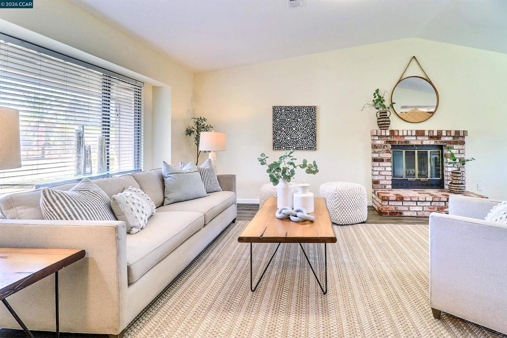 4323 Arleda Ln