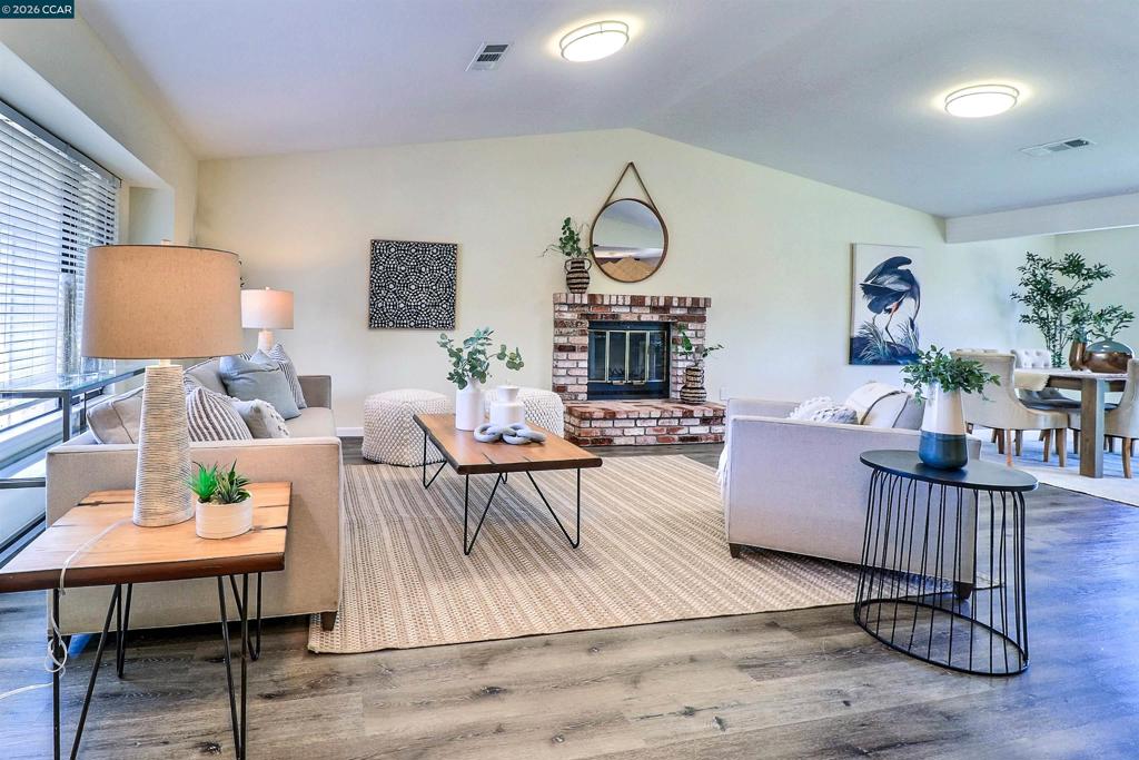 4323 Arleda Ln