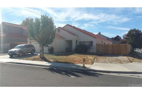 Photo of 37333 Scranton Court, Palmdale, CA 93552 (MLS # SR26085402)