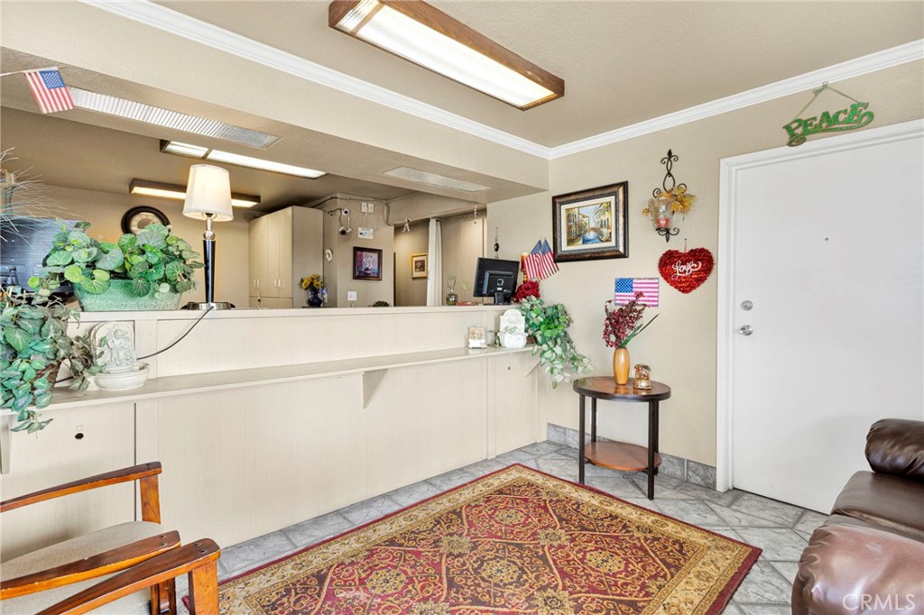 16901 Stoddard Wells