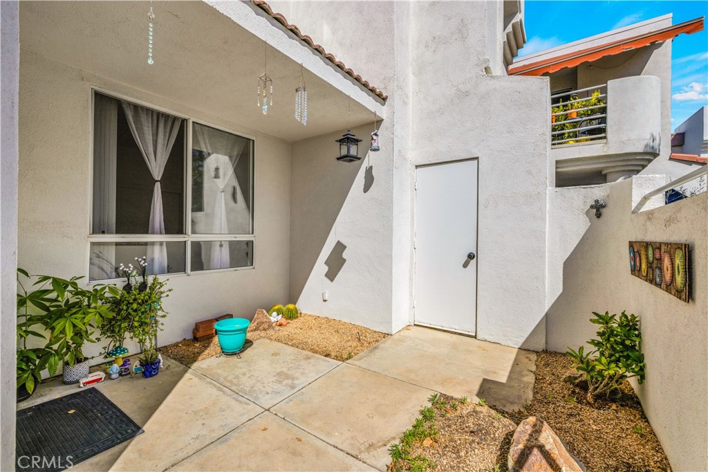 401 S El Cielo Road 35