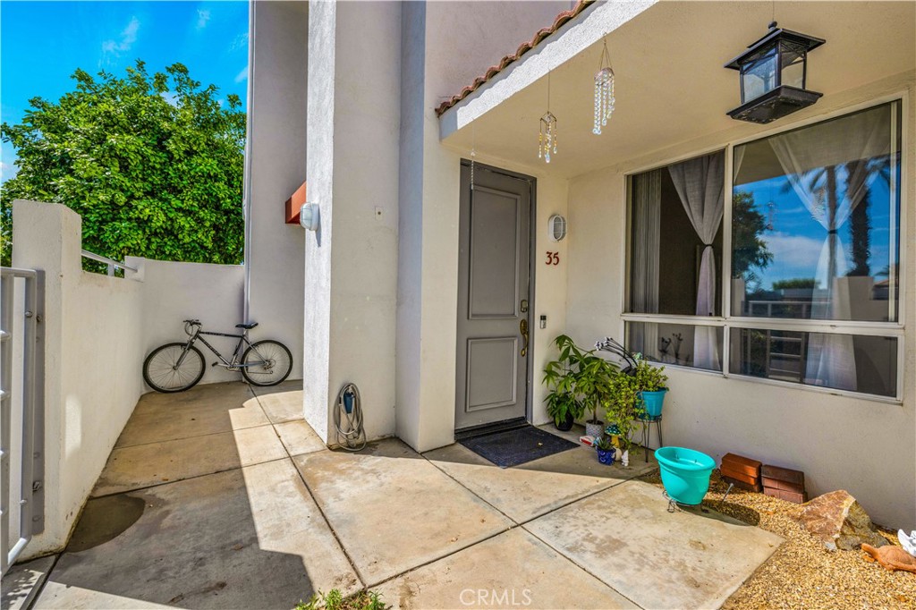 401 S El Cielo Road 35