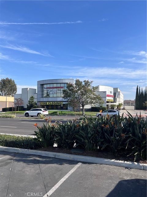 18714 Gridley Road Cerritos CA 90703
