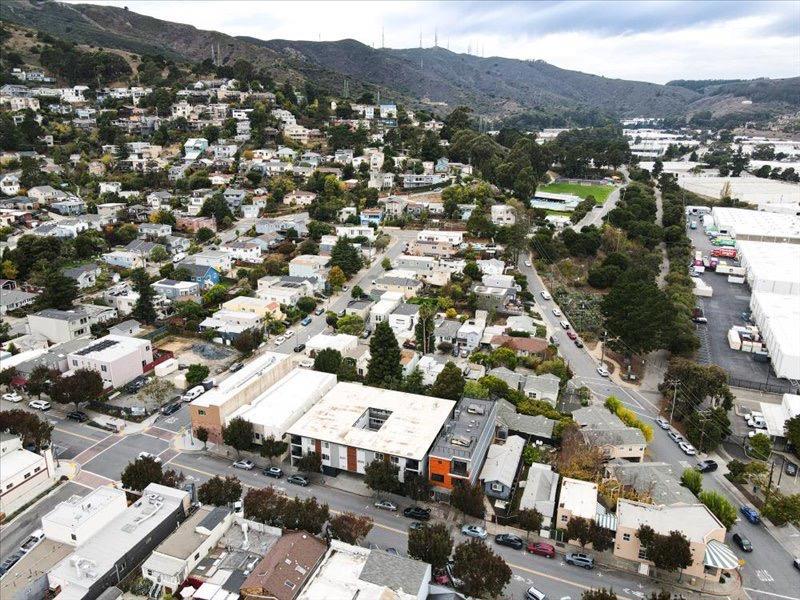 18 Visitacion Avenue