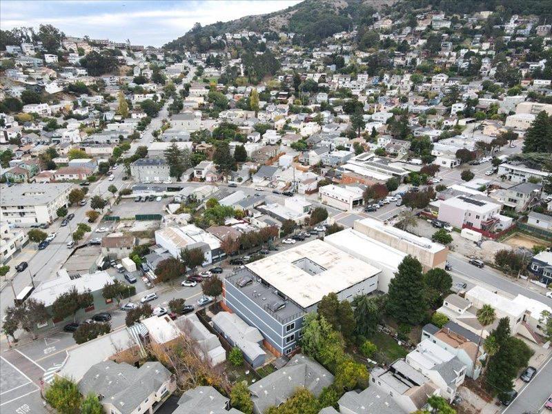 18 Visitacion Avenue