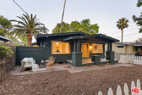 Photo of 814 N Madison Avenue, Pasadena, CA 91104 (MLS # 26844421)
