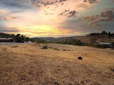 Photo of 15530 SLEEPY CREEK RD RD, El Cajon, CA 92021 (MLS # 260012669SD)