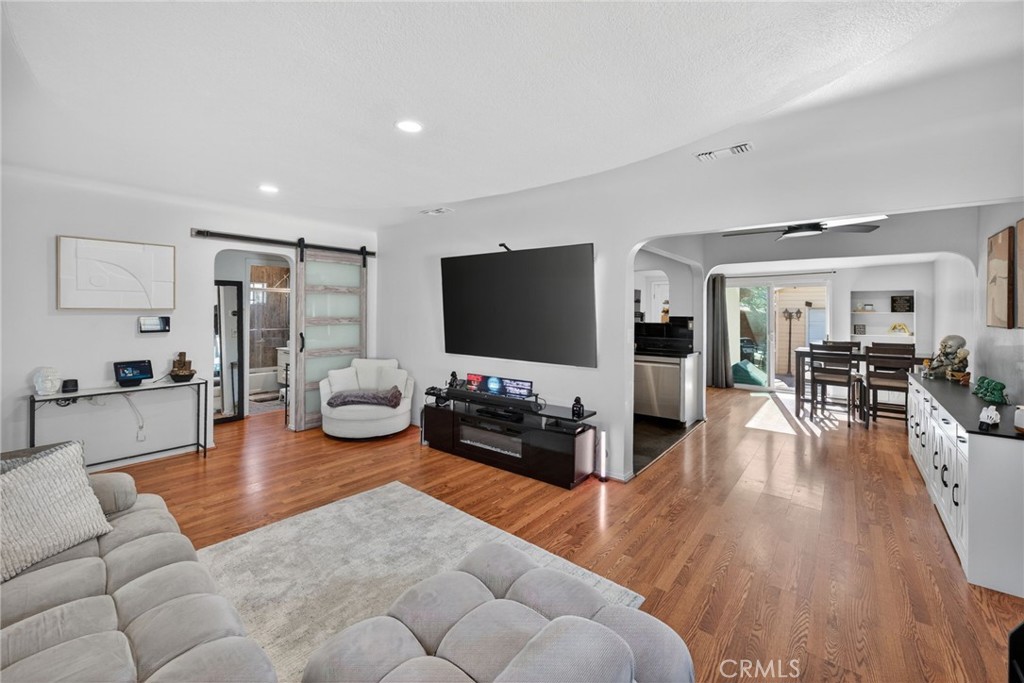 6153 Briercrest Avenue