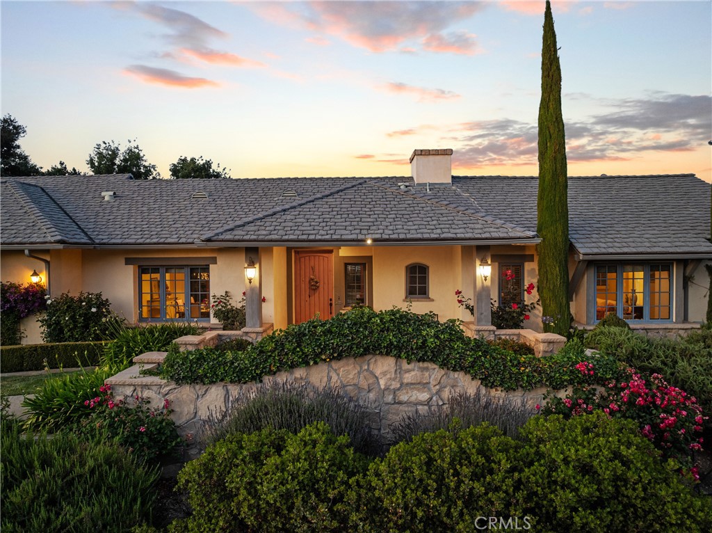 1559 Rolling Hills Road