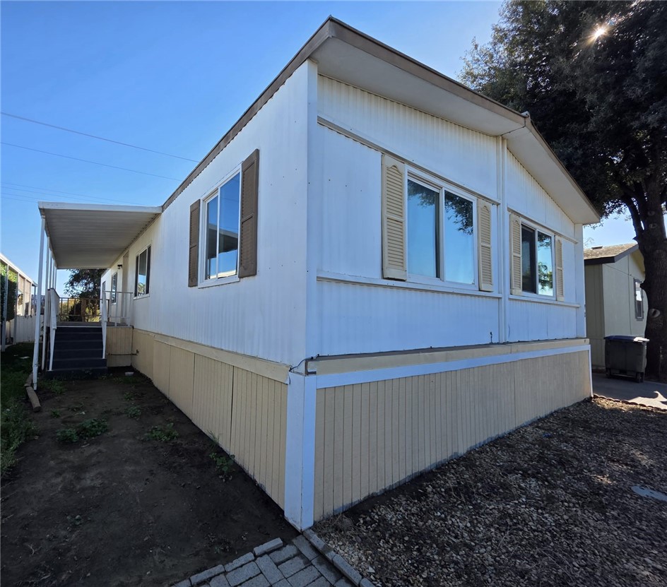 Properties 1 350 San Jacinto 92