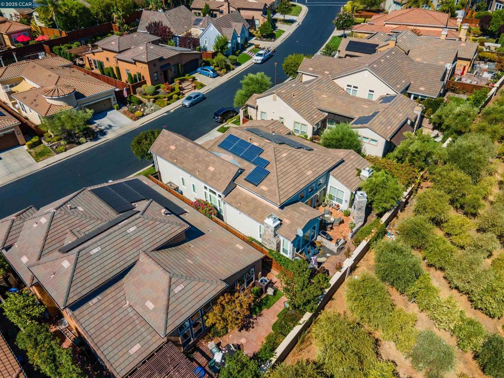 TRILOGY VINEYARDS - Residential