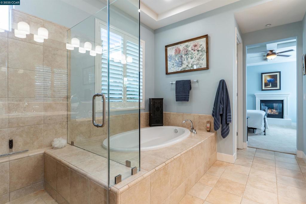 TRILOGY VINEYARDS - Residential