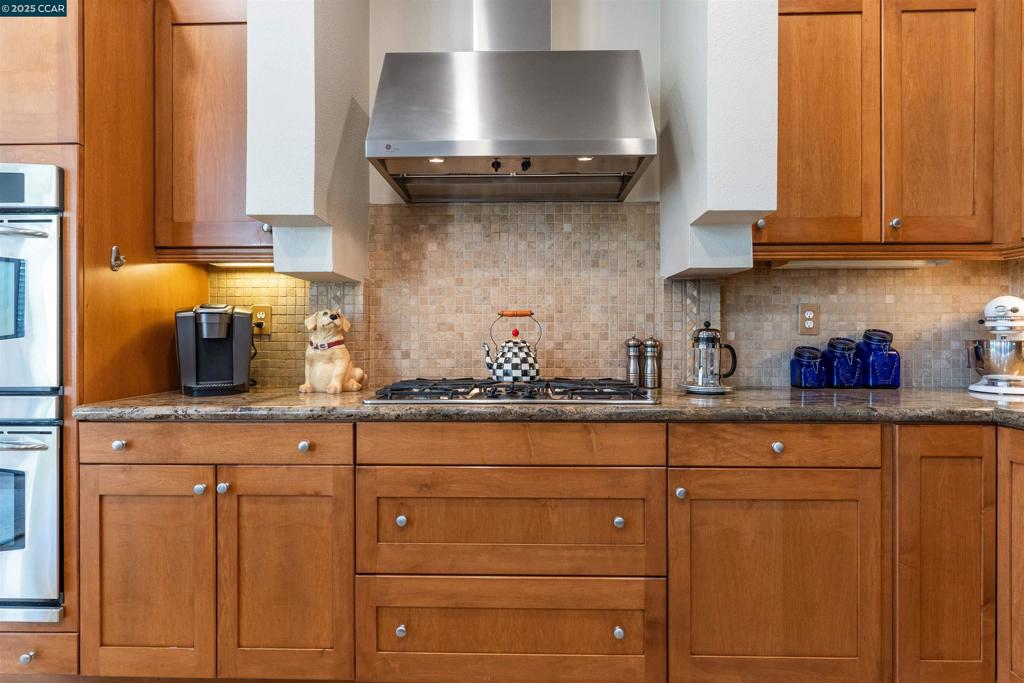 TRILOGY VINEYARDS - Residential