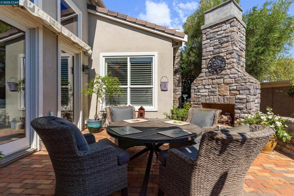 TRILOGY VINEYARDS - Residential