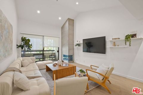 2122 Century Park Lane 410 Los Angeles CA 90067