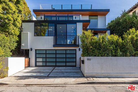 552 Stassi Lane Santa Monica CA 90402